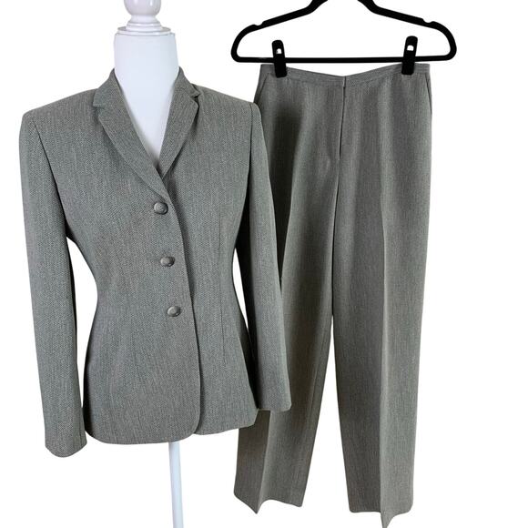 Ann Taylor Petite Sz 2P/4P Pant Suit w/ Blazer Jacket Gray Career Work 
Minimal - Picture 1 of 12